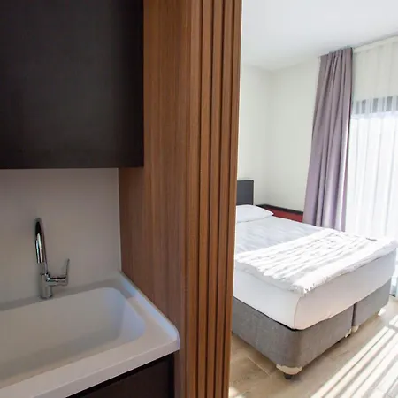 Mediterrian Business By Holidaykeys * Girne