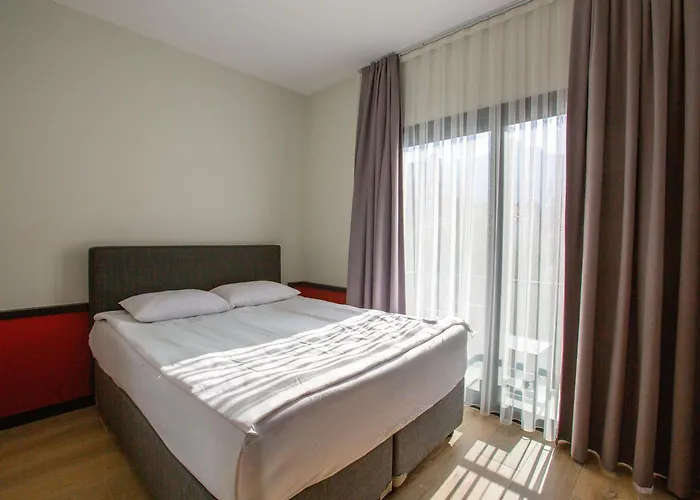 Mediterrian Business By Holidaykeys *