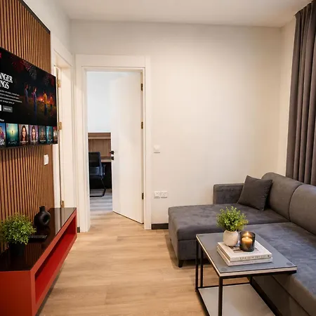 Mediterrian Business By Holidaykeys Apartament *